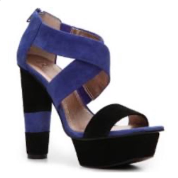 BCBG Bleu and Black Platform Heels - Picture 7 of 7
